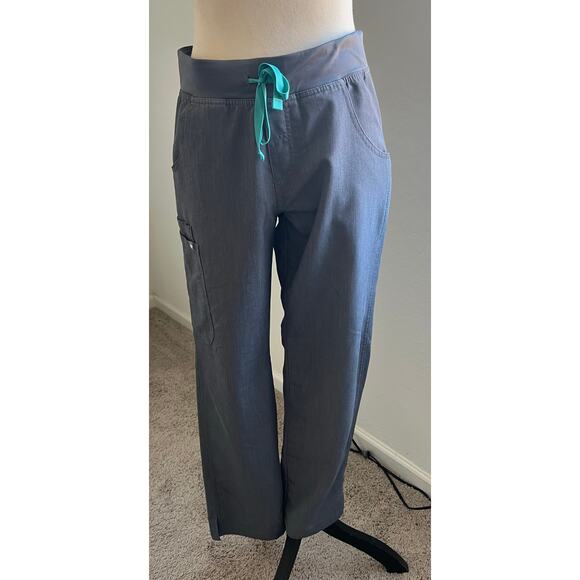 FIGS Kade Cargo Scrub Pants Light Gray Jogger Scrub Medical Workwear Pants Small - Picture 1 of 8